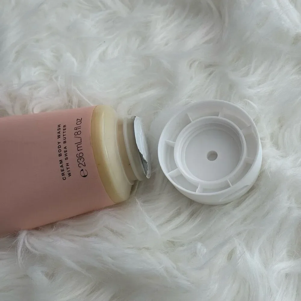 Victoria's Secret Coconut Milk & Rose Calm Cream Body Wash 8 Fl Oz